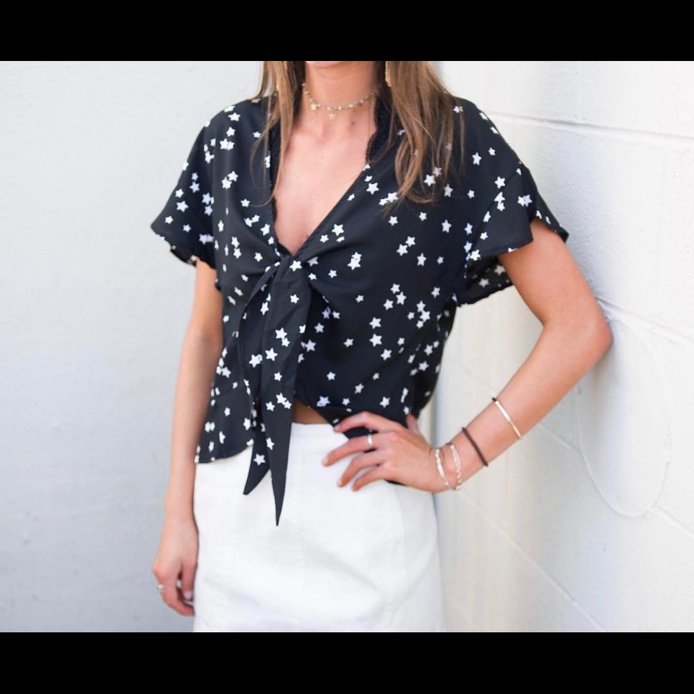 Star Tie Front Top